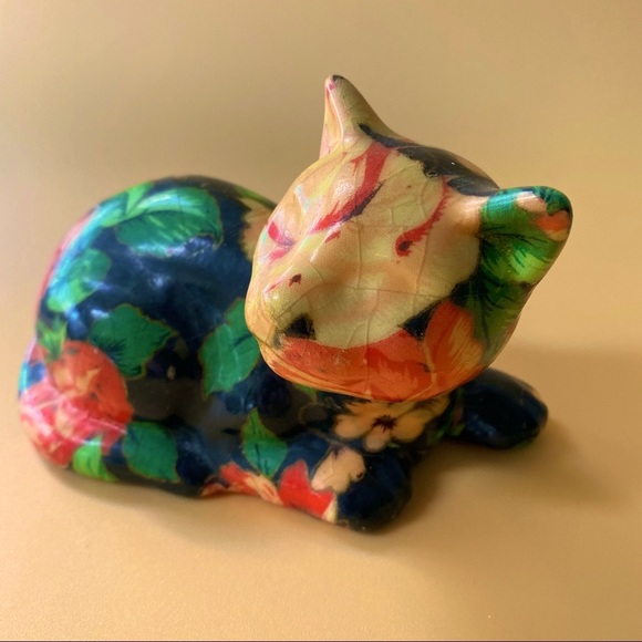 Sleeping Cat | Home Décor - Picture 3 of 9